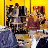 Магазины одежды и обуви в Татищево